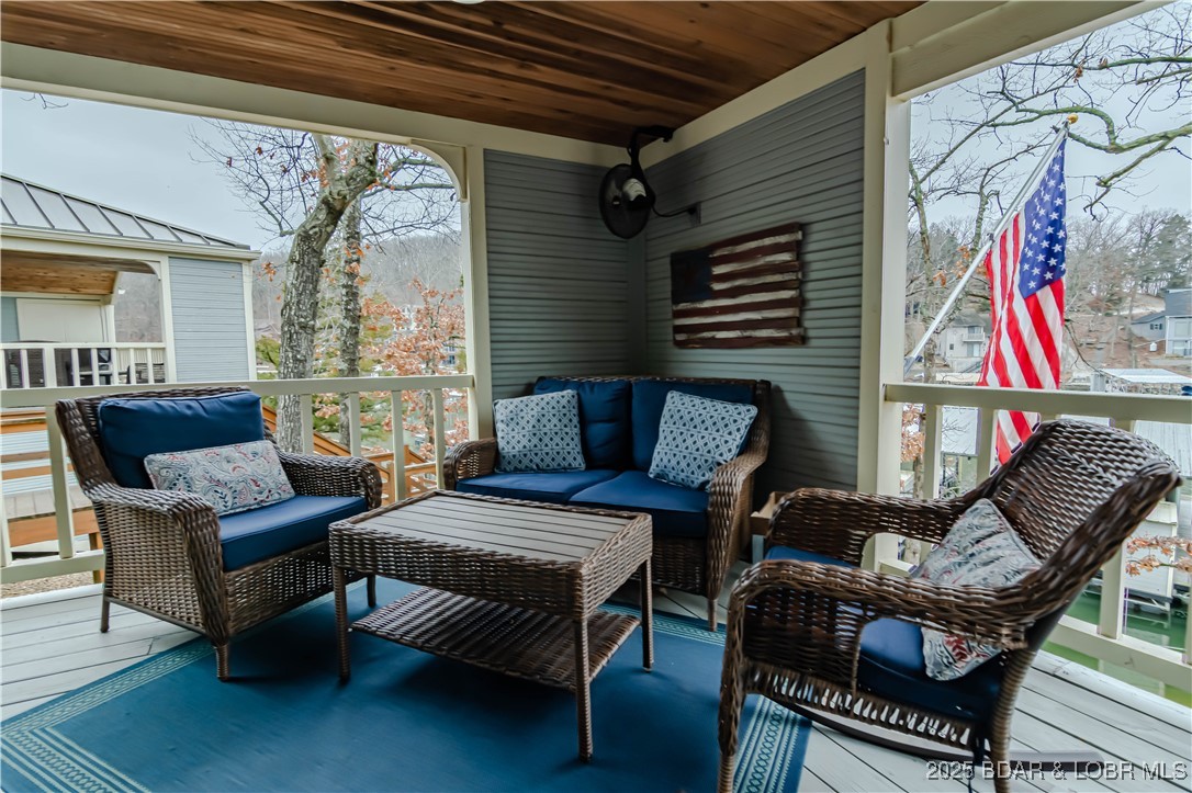 Osage Beach, Missouri 65065, United States, 3 Bedrooms Bedrooms, ,3 BathroomsBathrooms,Residential,Contingent,4186