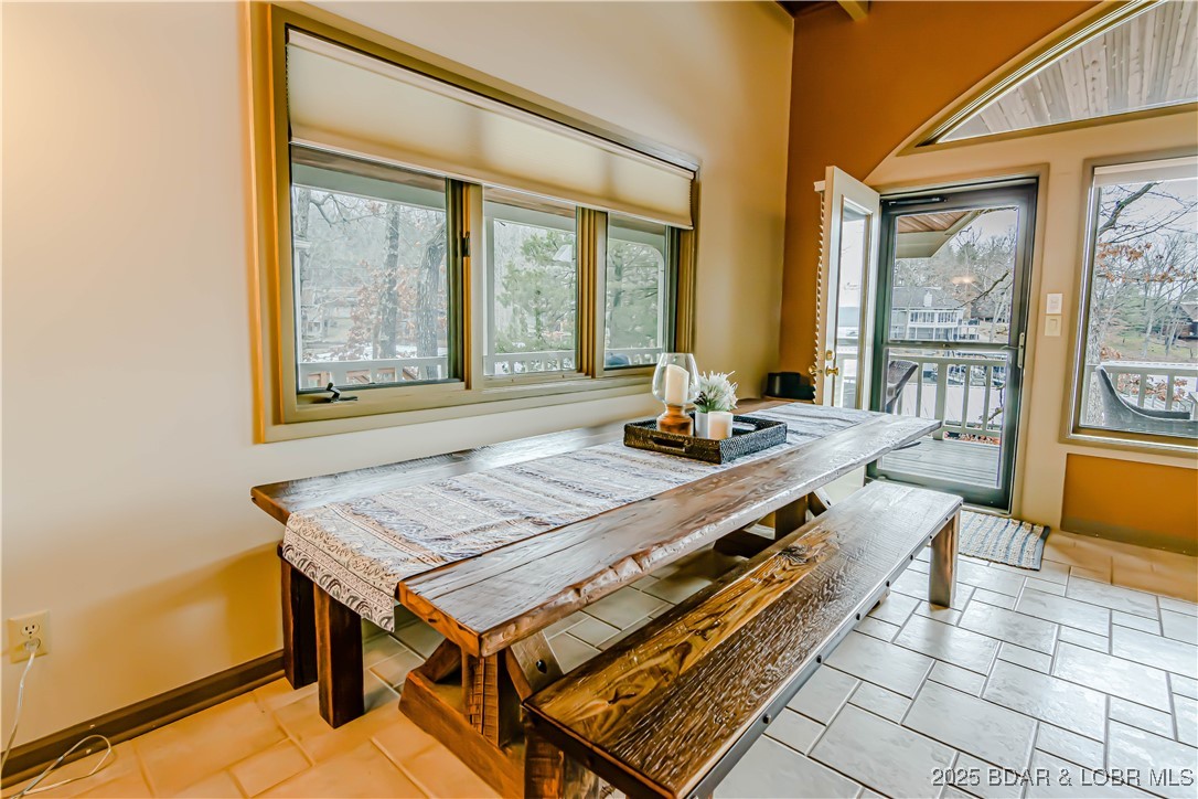 Osage Beach, Missouri 65065, United States, 3 Bedrooms Bedrooms, ,3 BathroomsBathrooms,Residential,Contingent,4186