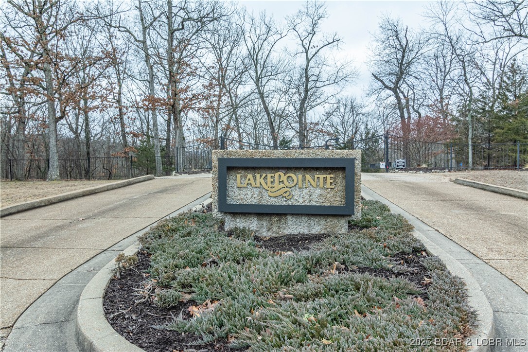 Osage Beach, Missouri 65065, United States, 3 Bedrooms Bedrooms, ,3 BathroomsBathrooms,Residential,Contingent,4186