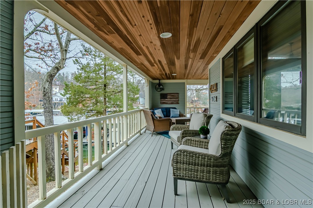 Osage Beach, Missouri 65065, United States, 3 Bedrooms Bedrooms, ,3 BathroomsBathrooms,Residential,Contingent,4186