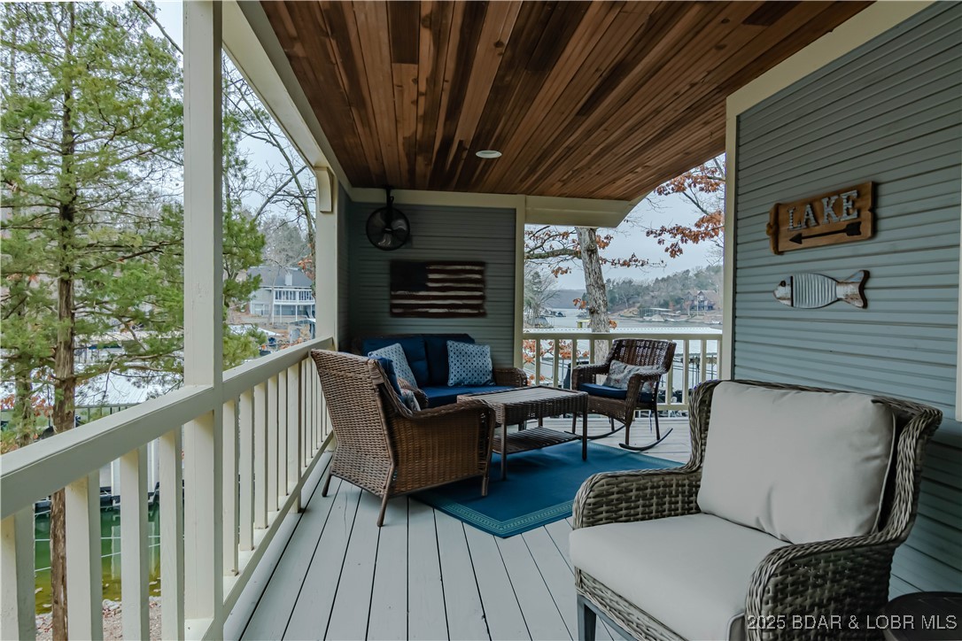 Osage Beach, Missouri 65065, United States, 3 Bedrooms Bedrooms, ,3 BathroomsBathrooms,Residential,Contingent,4186