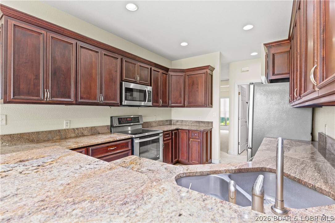 Seasons Ridge - Residential
