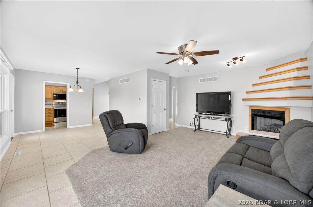 Diamond Head - Residential