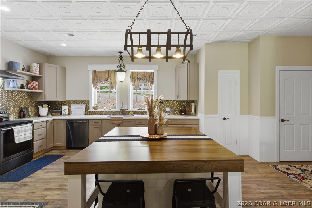 Easter Hollow - Residential