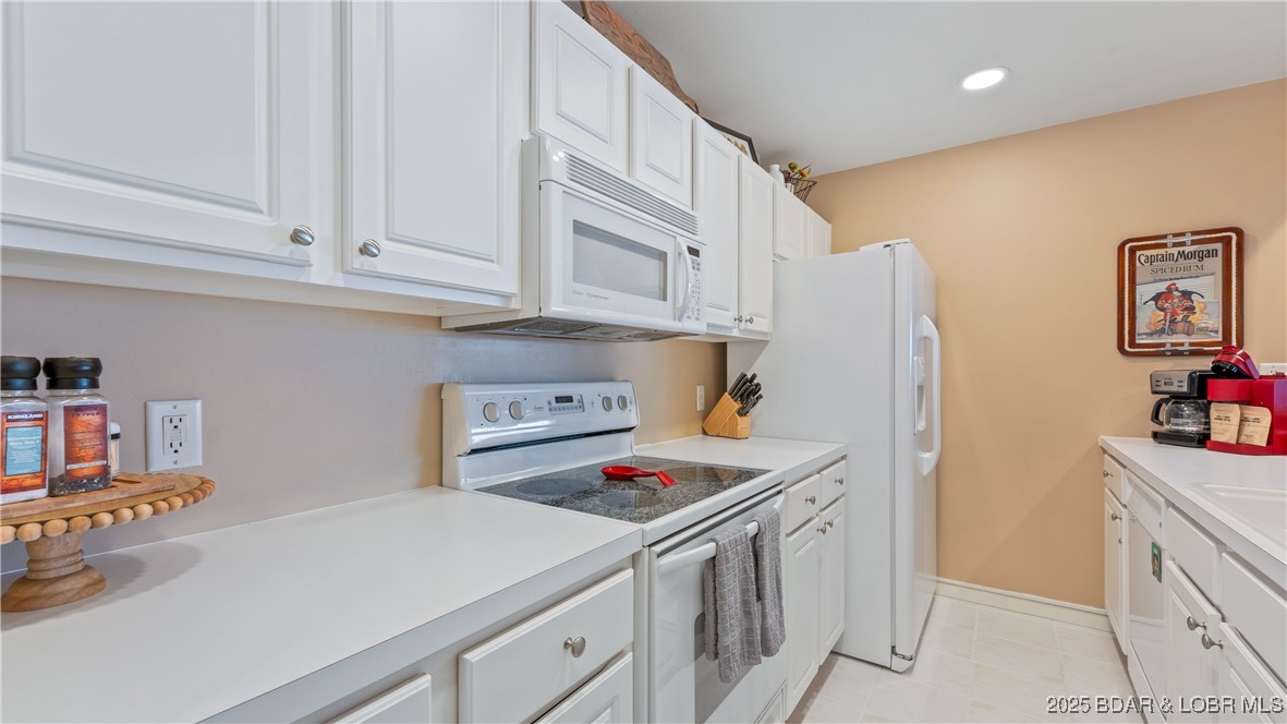 Emerald Bay Condominium - Residential