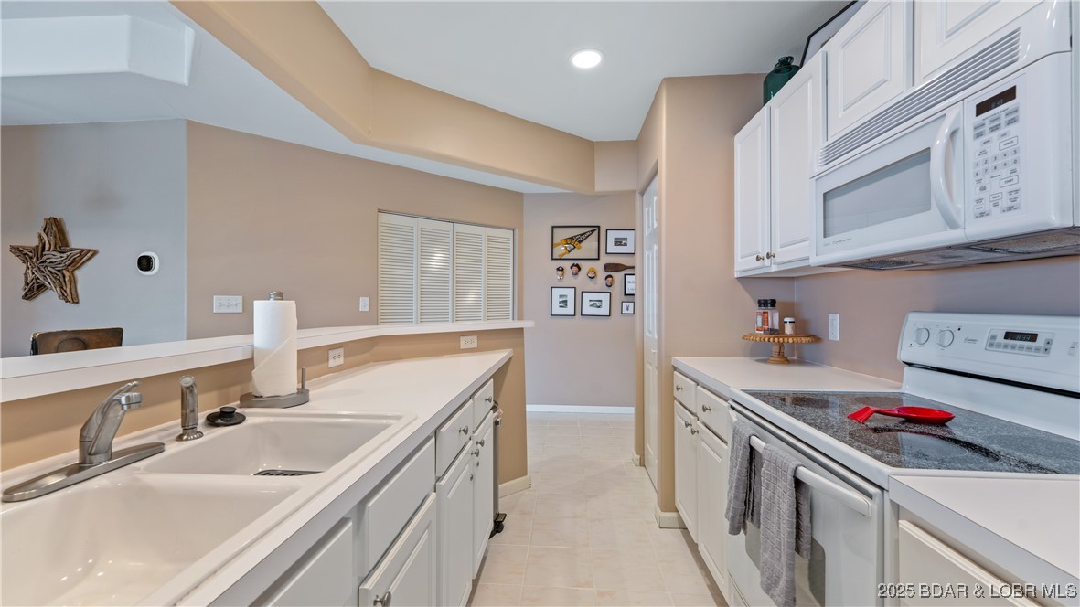 Emerald Bay Condominium - Residential