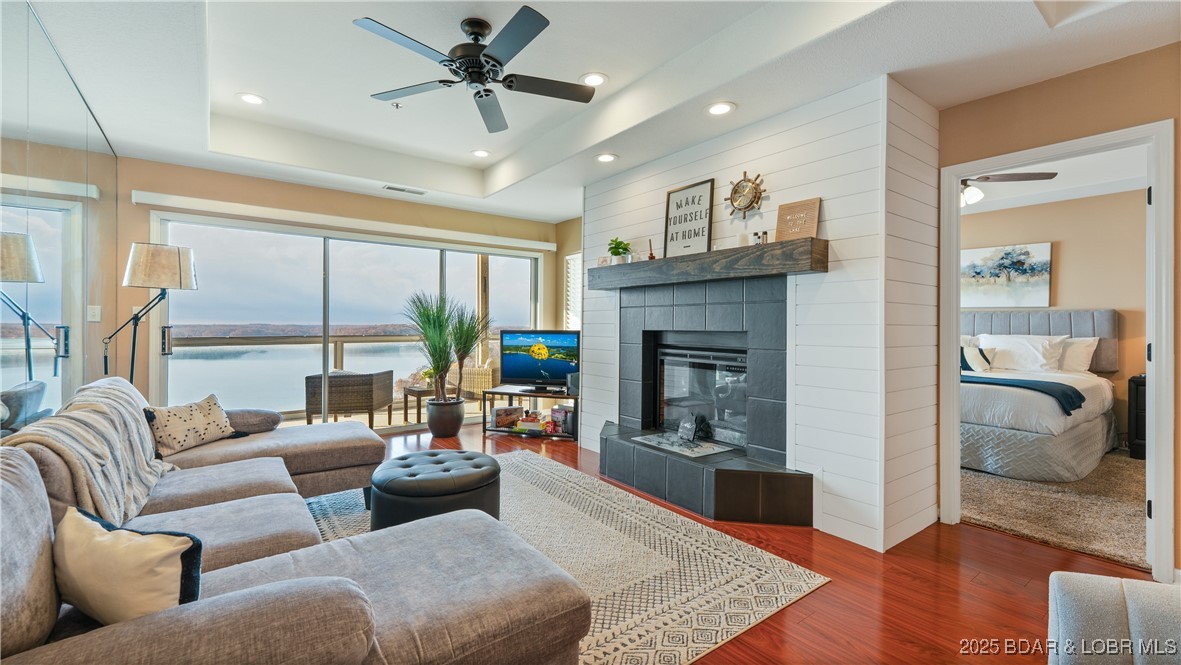 Emerald Bay Condominium - Residential