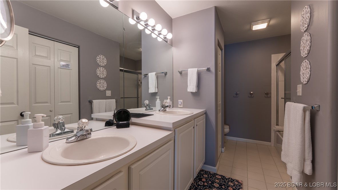 Emerald Bay Condominium - Residential