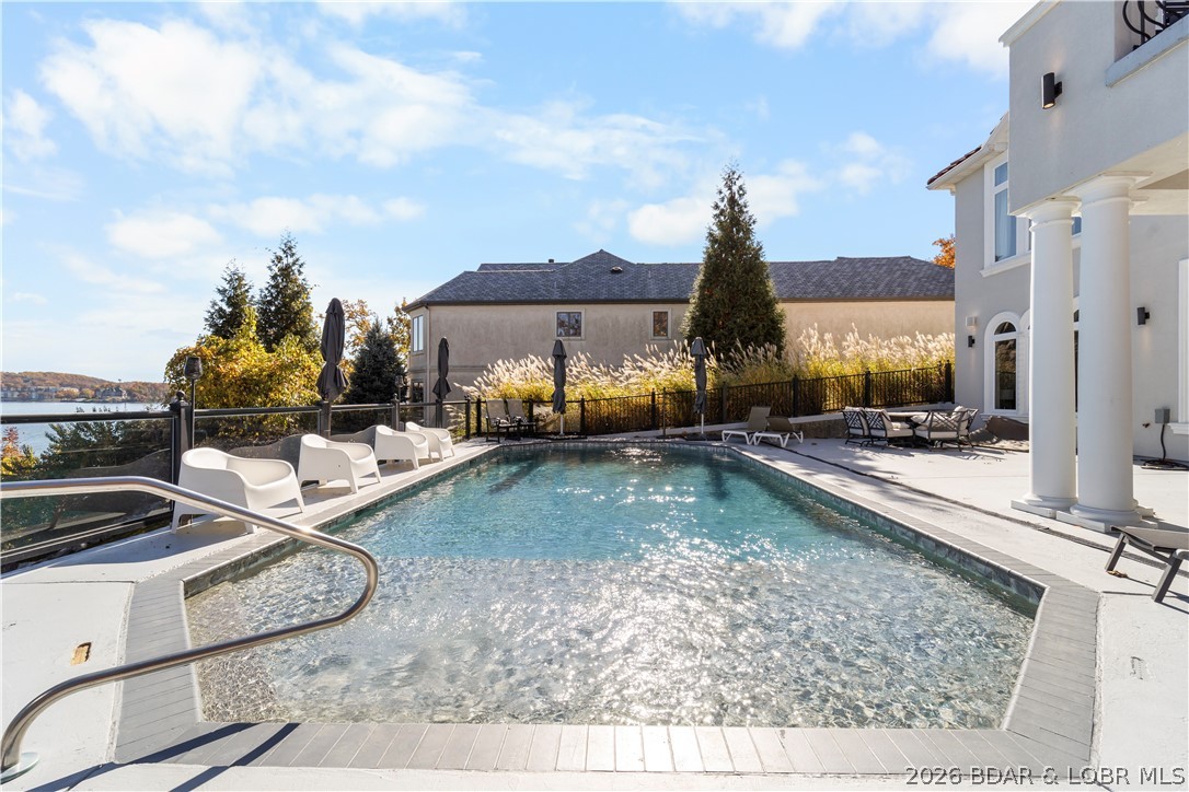 La Riva Est - Residential