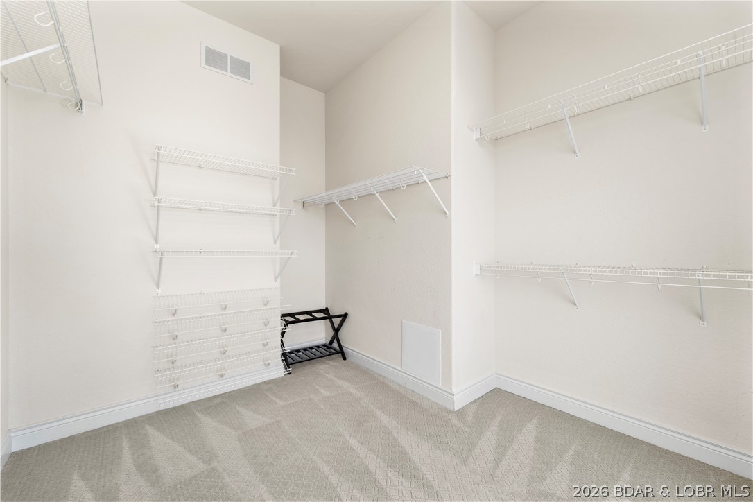 La Riva Est - Residential