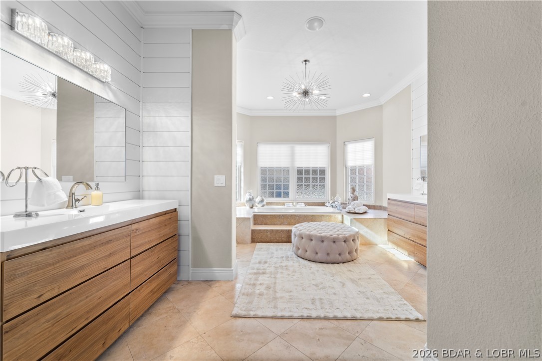 La Riva Est - Residential