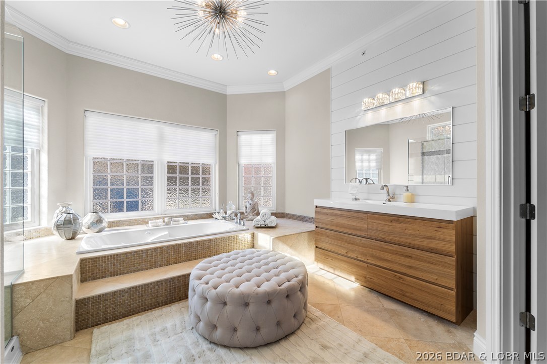 La Riva Est - Residential