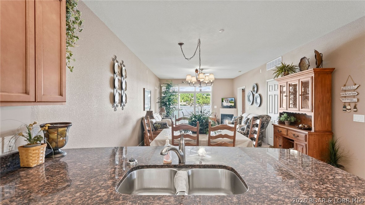 Pointe Royale Condominiums - Residential