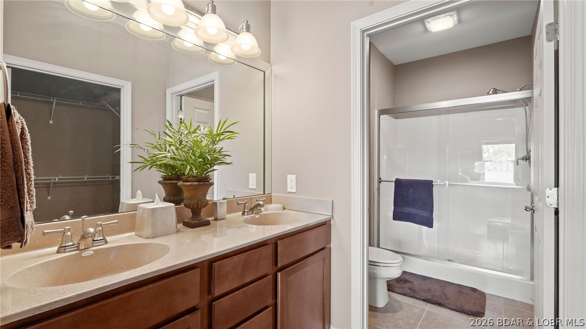 Pointe Royale Condominiums - Residential