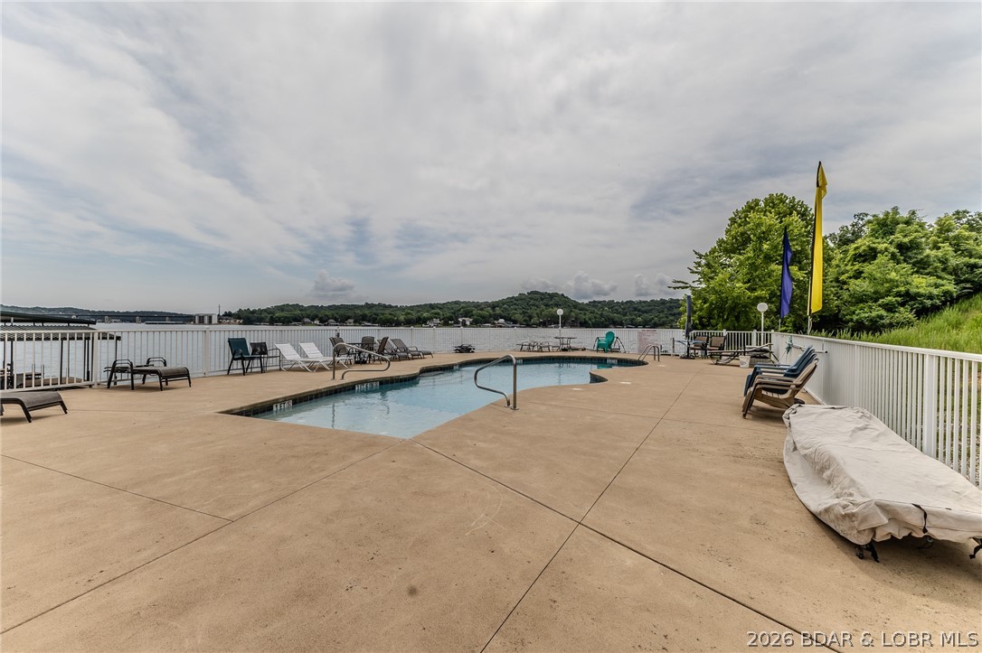 Pointe Royale Condominiums - Residential