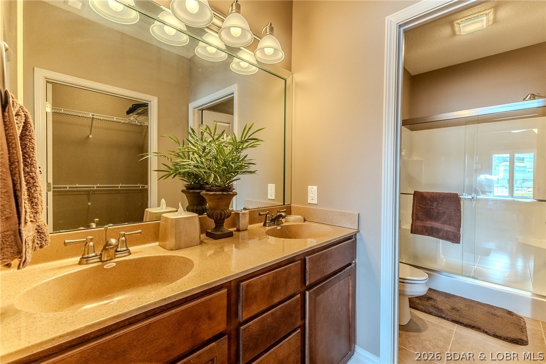 Pointe Royale Condominiums - Residential