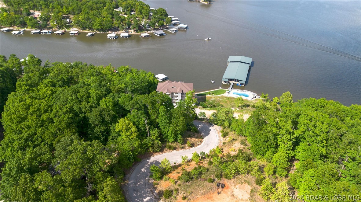 Pointe Royale Condominiums - Residential