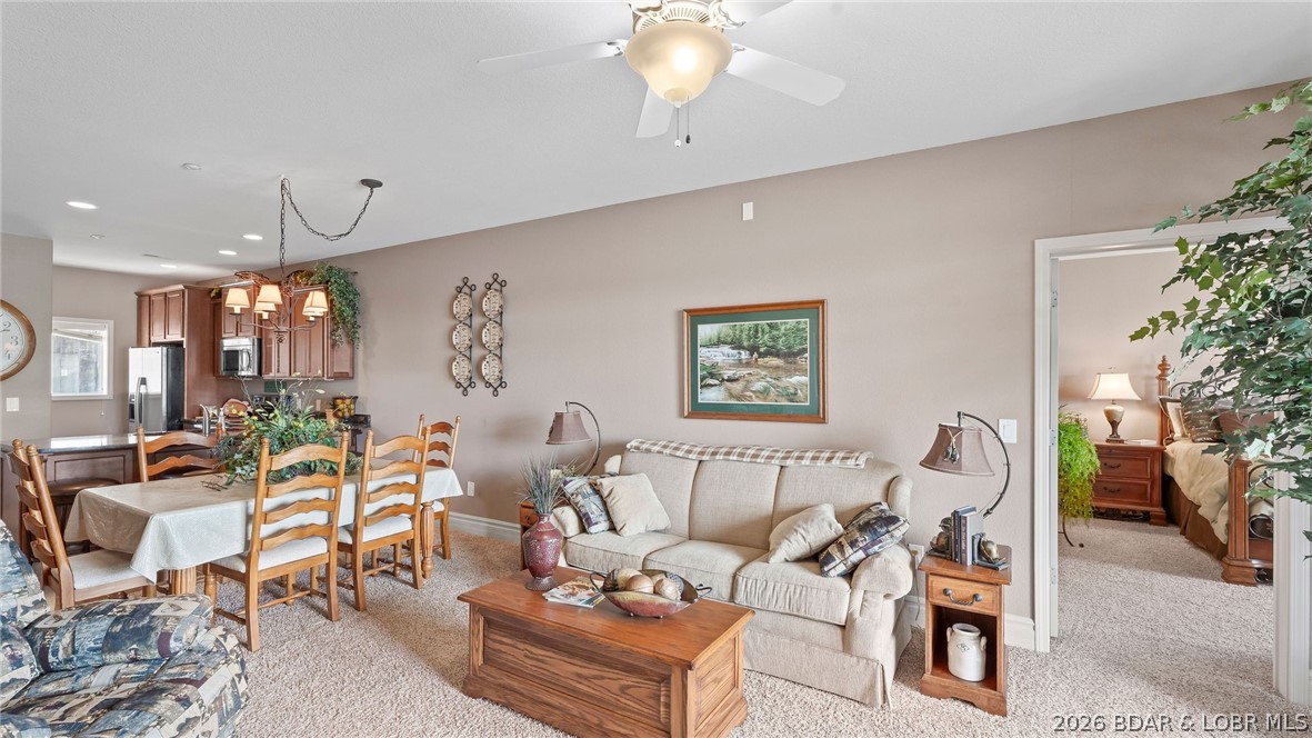 Pointe Royale Condominiums - Residential