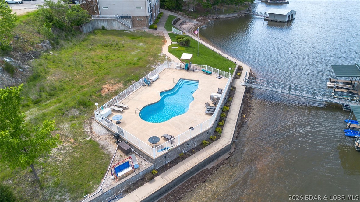 Pointe Royale Condominiums - Residential