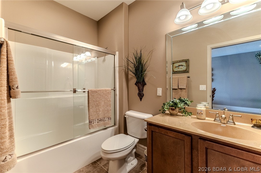 Pointe Royale Condominiums - Residential