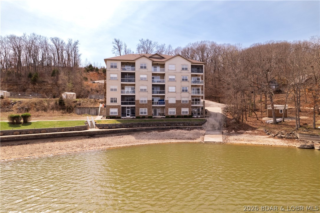 Pointe Royale Condominiums - Residential