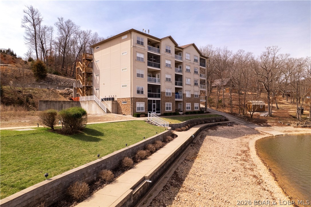 Pointe Royale Condominiums - Residential