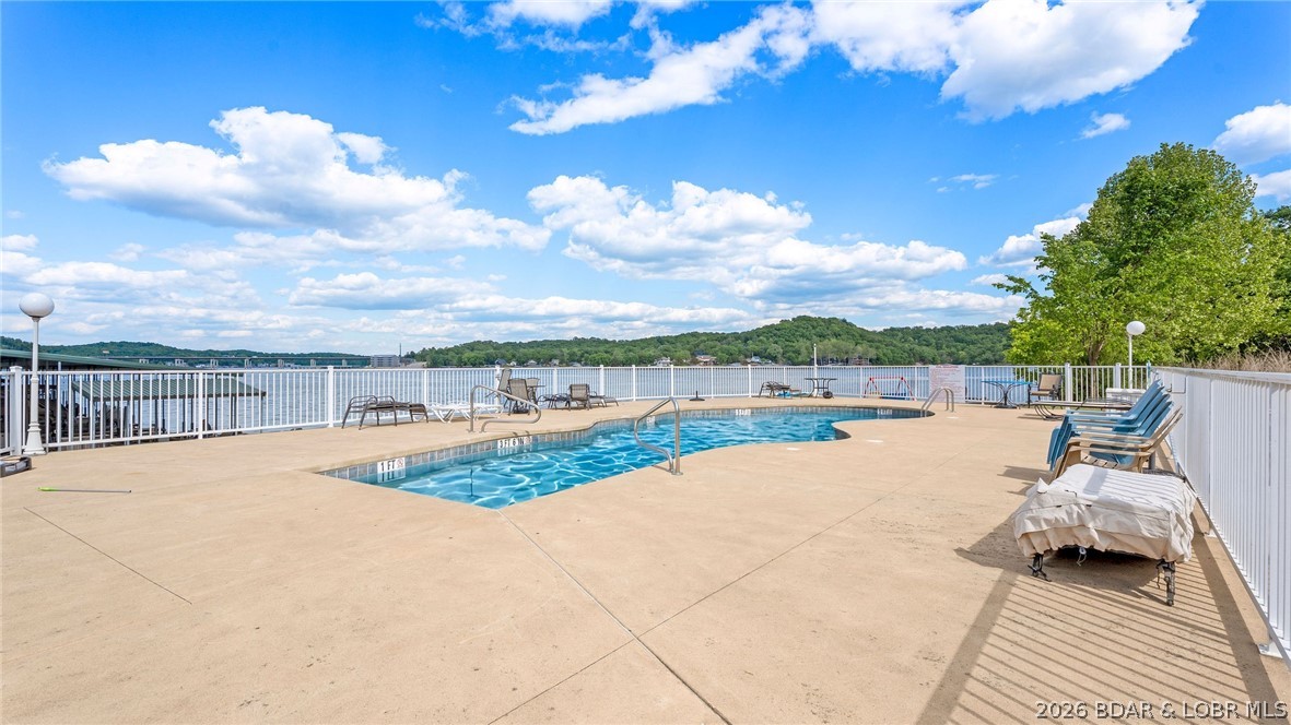 Pointe Royale Condominiums - Residential