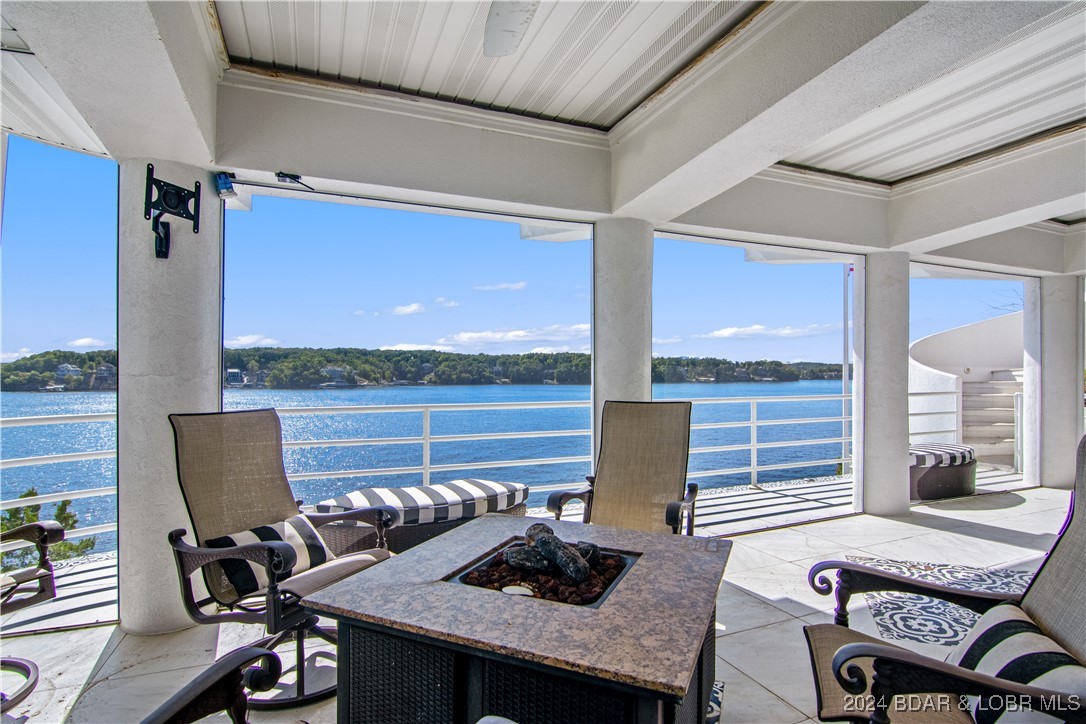 Lake Ozark, Missouri 65049, United States, 5 Bedrooms Bedrooms, ,5 BathroomsBathrooms,Residential,Contingent,39273