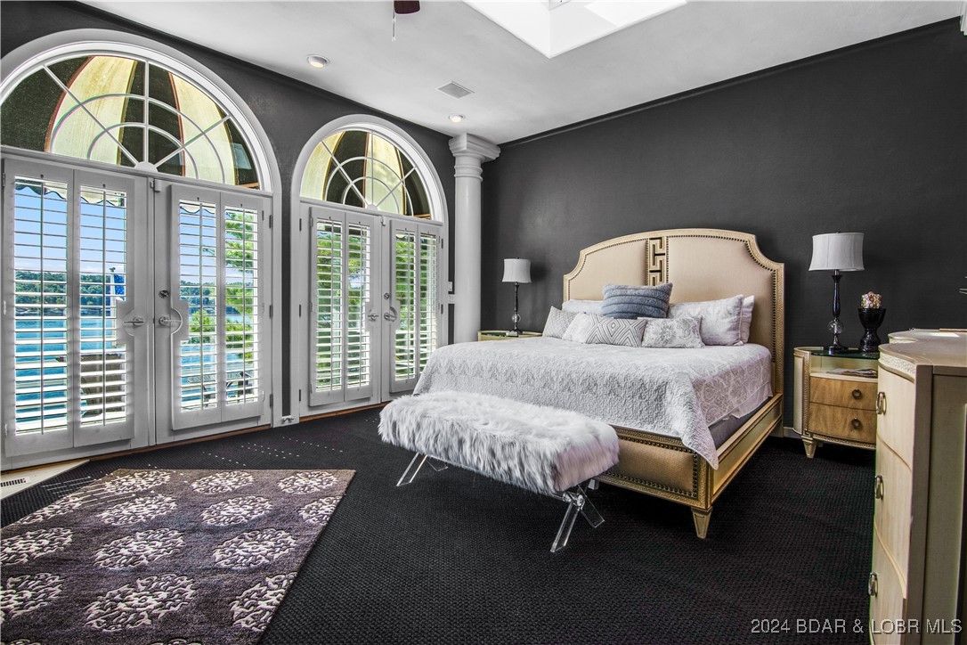 Lake Ozark, Missouri 65049, United States, 5 Bedrooms Bedrooms, ,5 BathroomsBathrooms,Residential,Contingent,39273