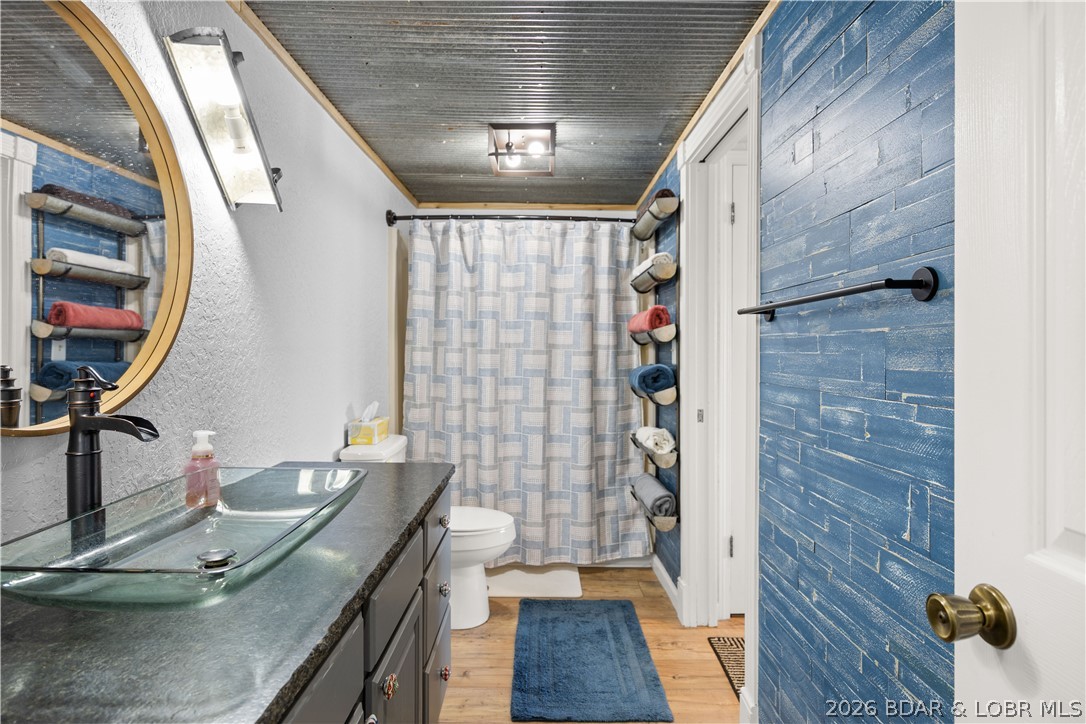 Tara Condominium - Residential