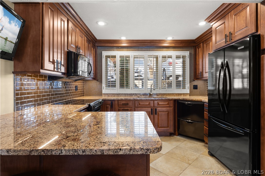 Lake Point Condominium - Residential