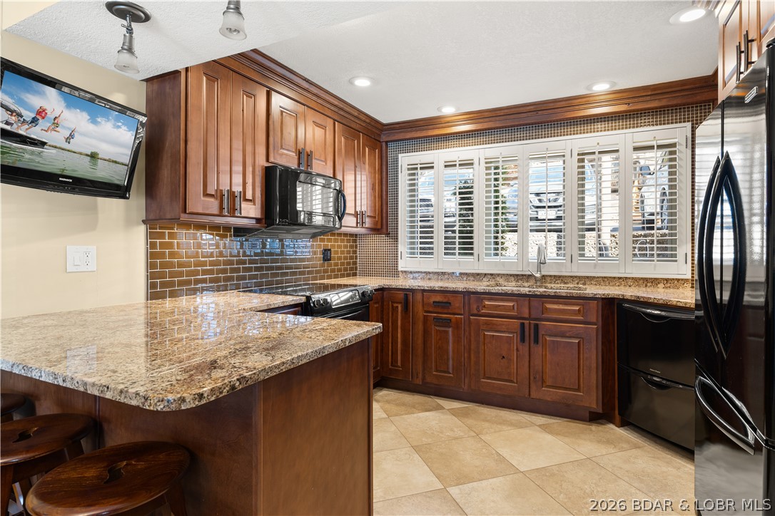 Lake Point Condominium - Residential