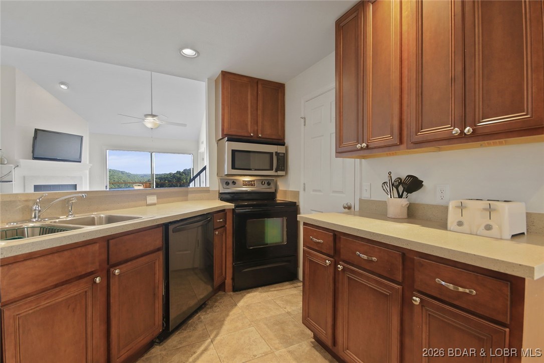 Park Place On The Lake - Residential