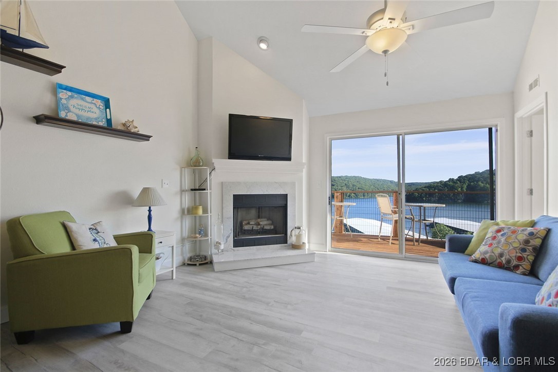 Park Place On The Lake - Residential