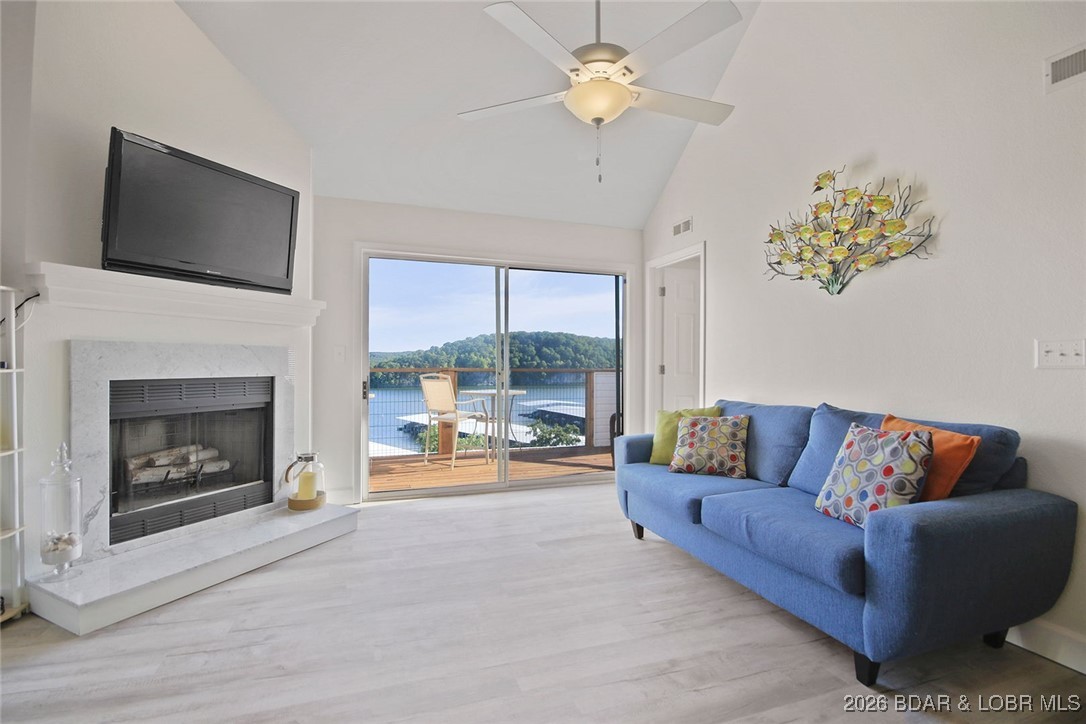 Park Place On The Lake - Residential