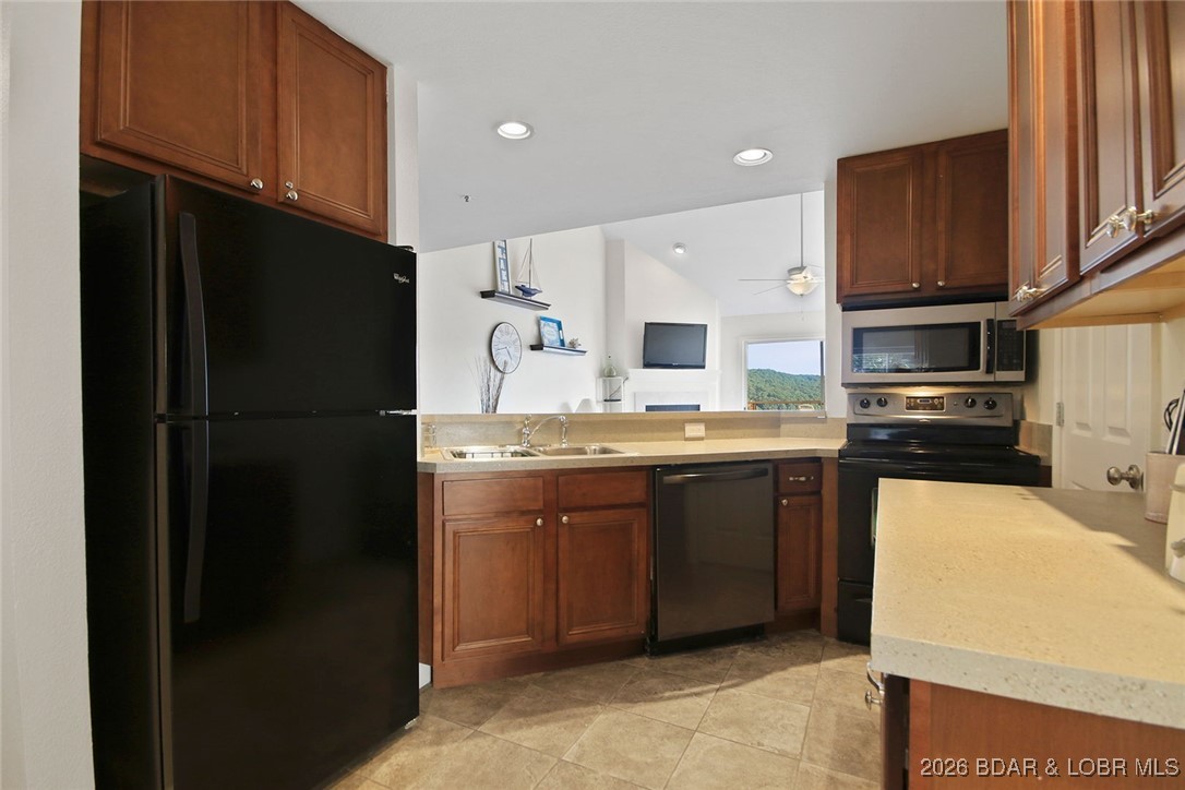 Park Place On The Lake - Residential