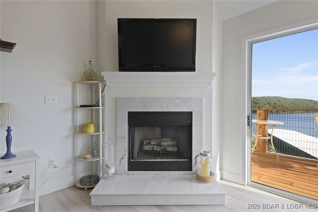 Park Place On The Lake - Residential