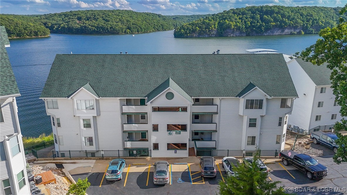 Park Place On The Lake - Residential