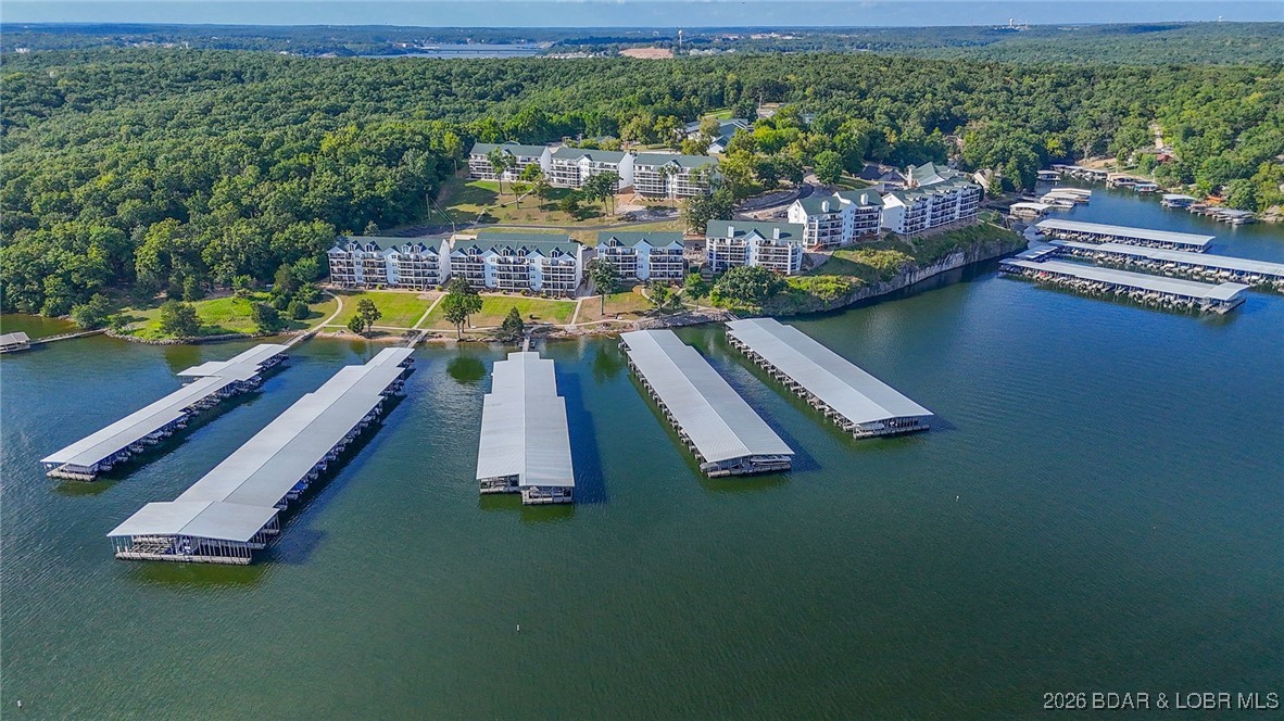 Park Place On The Lake - Residential