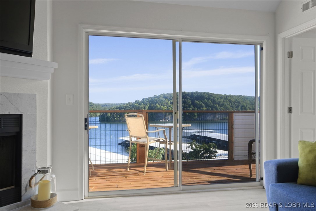 Park Place On The Lake - Residential