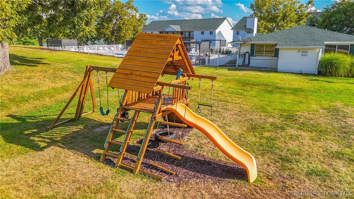 Park Place On The Lake - Residential