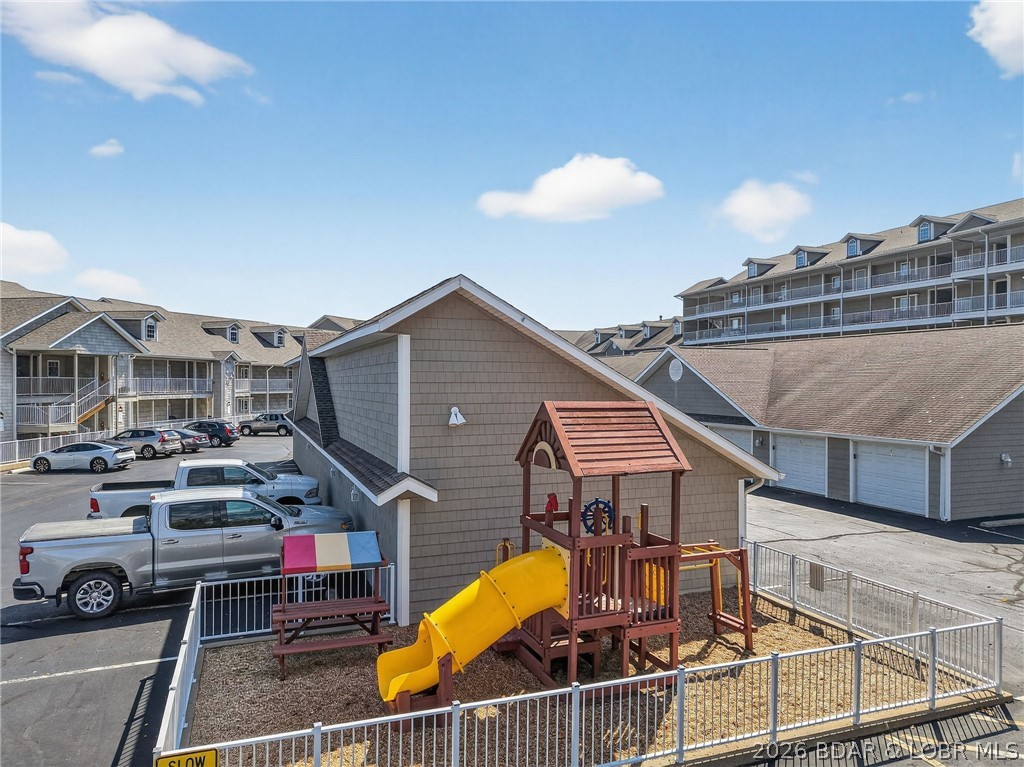 Lighthouse Pointe Condominium - Residential