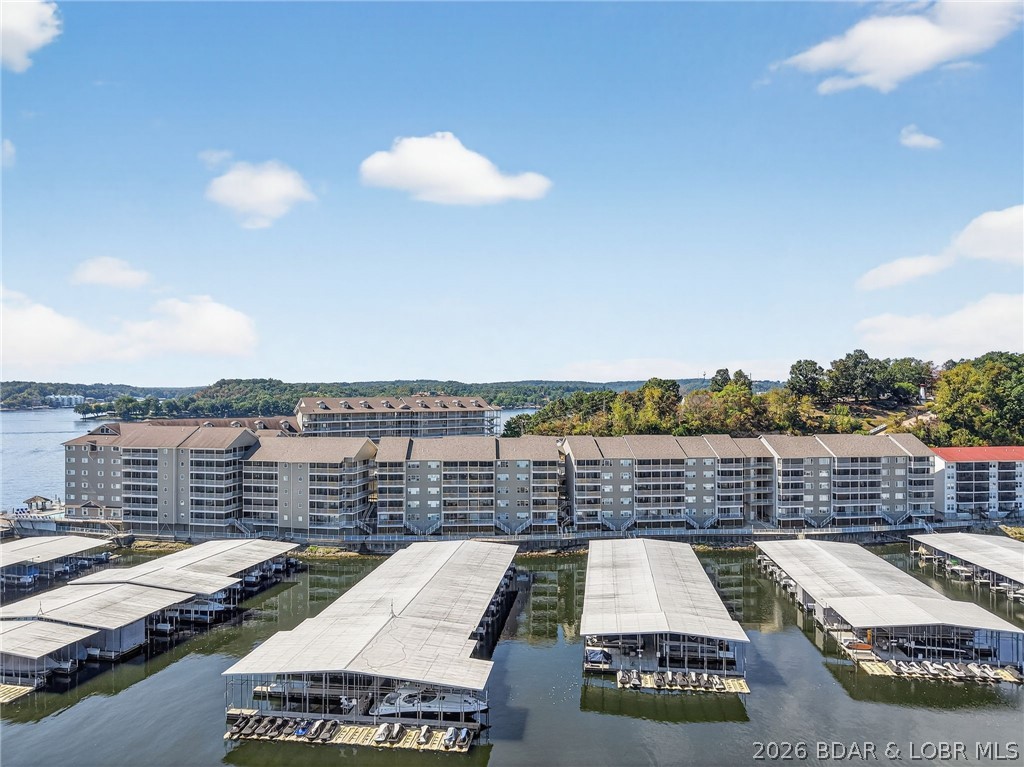 Lighthouse Pointe Condominium - Residential