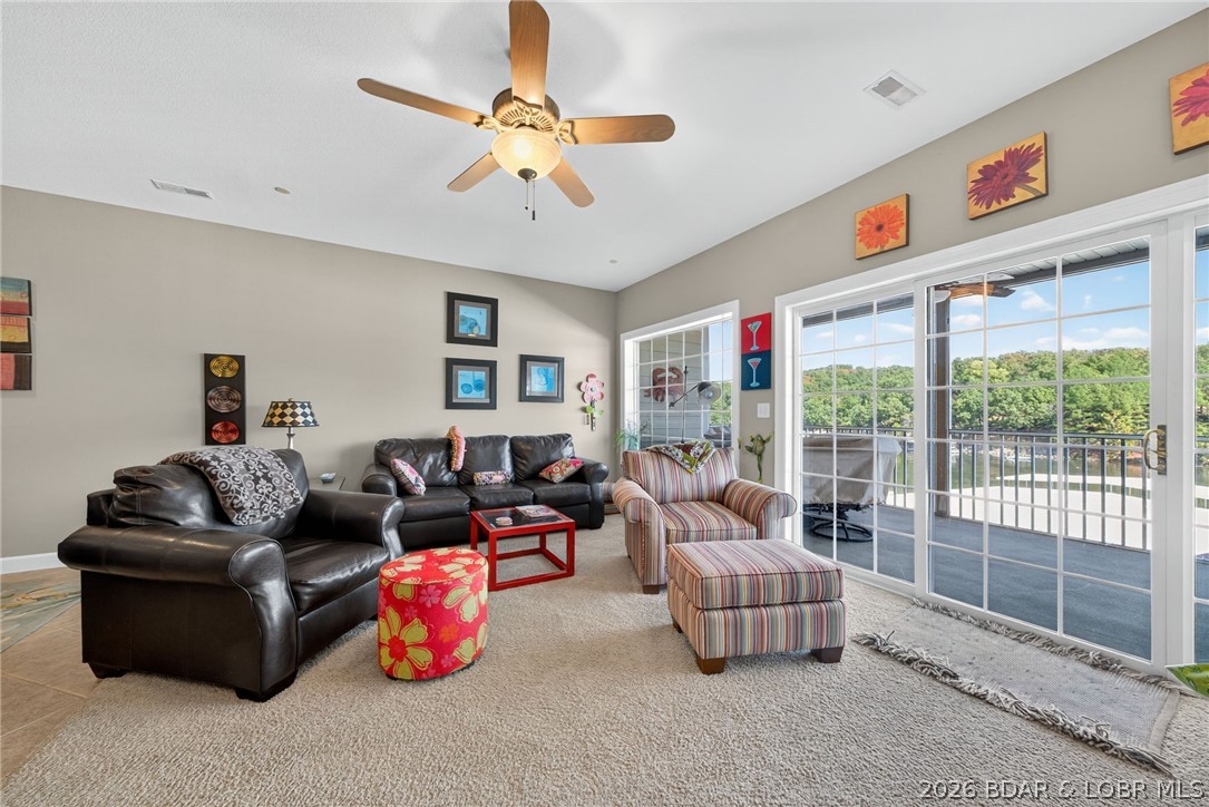 Lighthouse Pointe Condominium - Residential