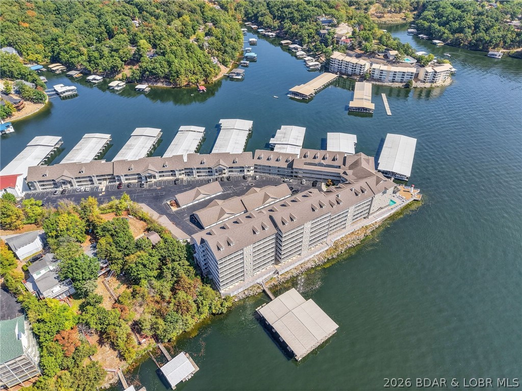 Lighthouse Pointe Condominium - Residential