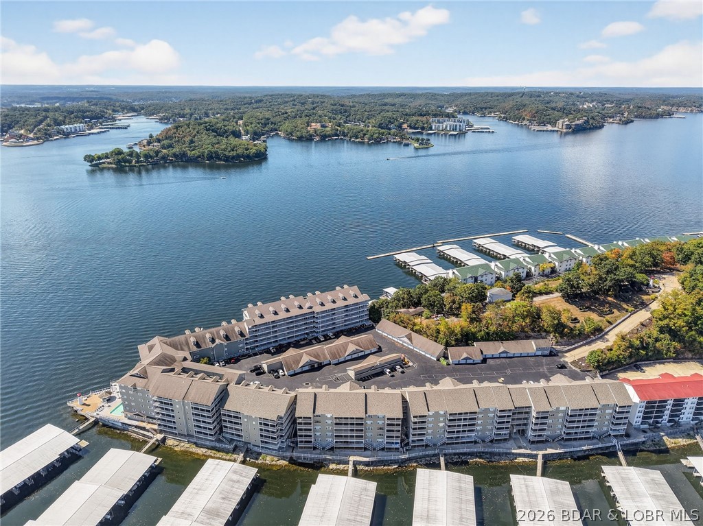 Lighthouse Pointe Condominium - Residential