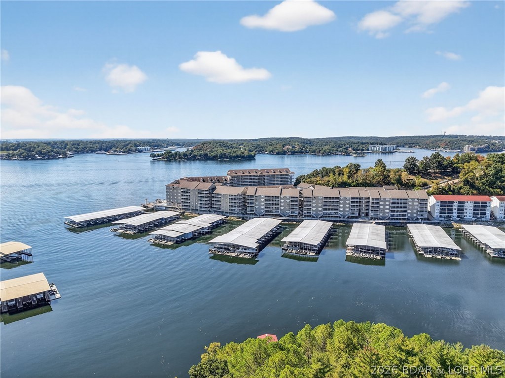 Lighthouse Pointe Condominium - Residential