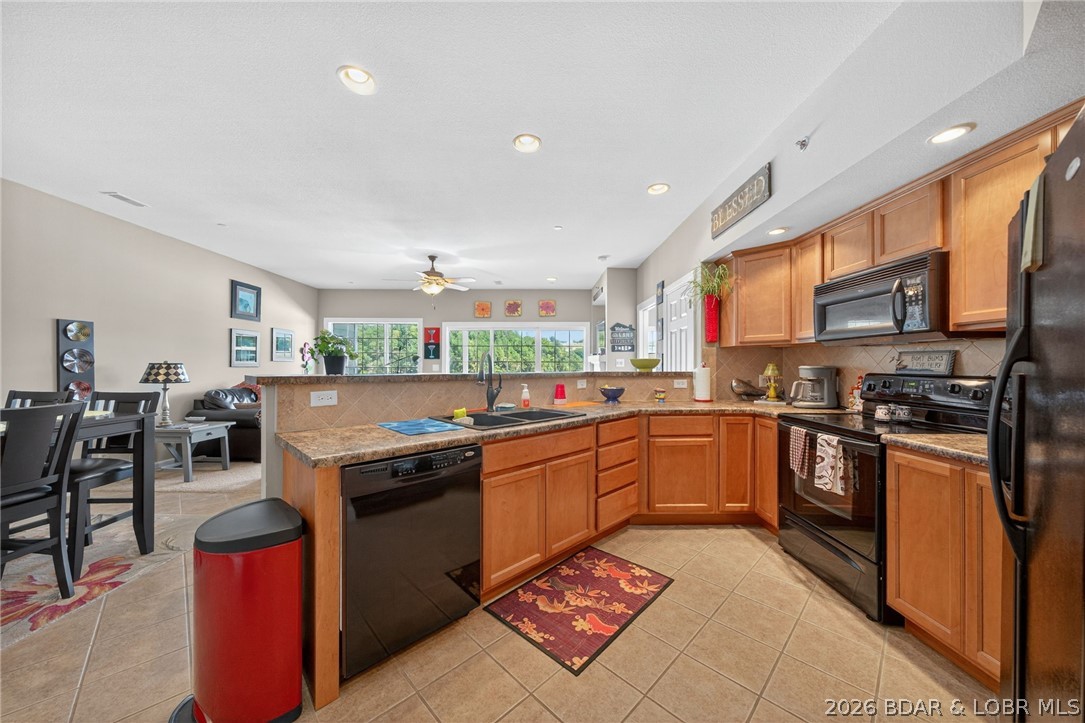 Lighthouse Pointe Condominium - Residential