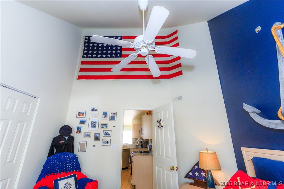 Park Place On The Lake - Residential