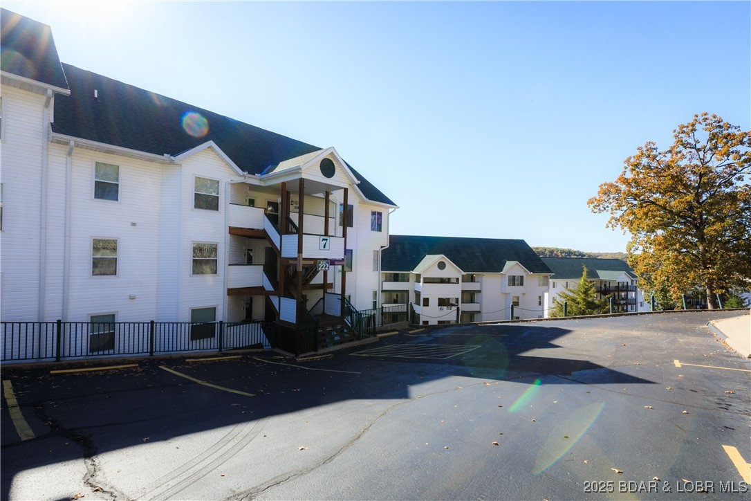 Park Place On The Lake - Residential